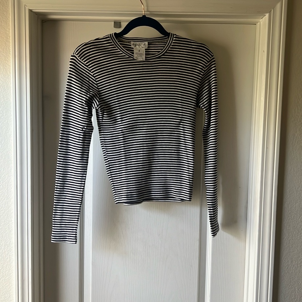 Agnis woman's top